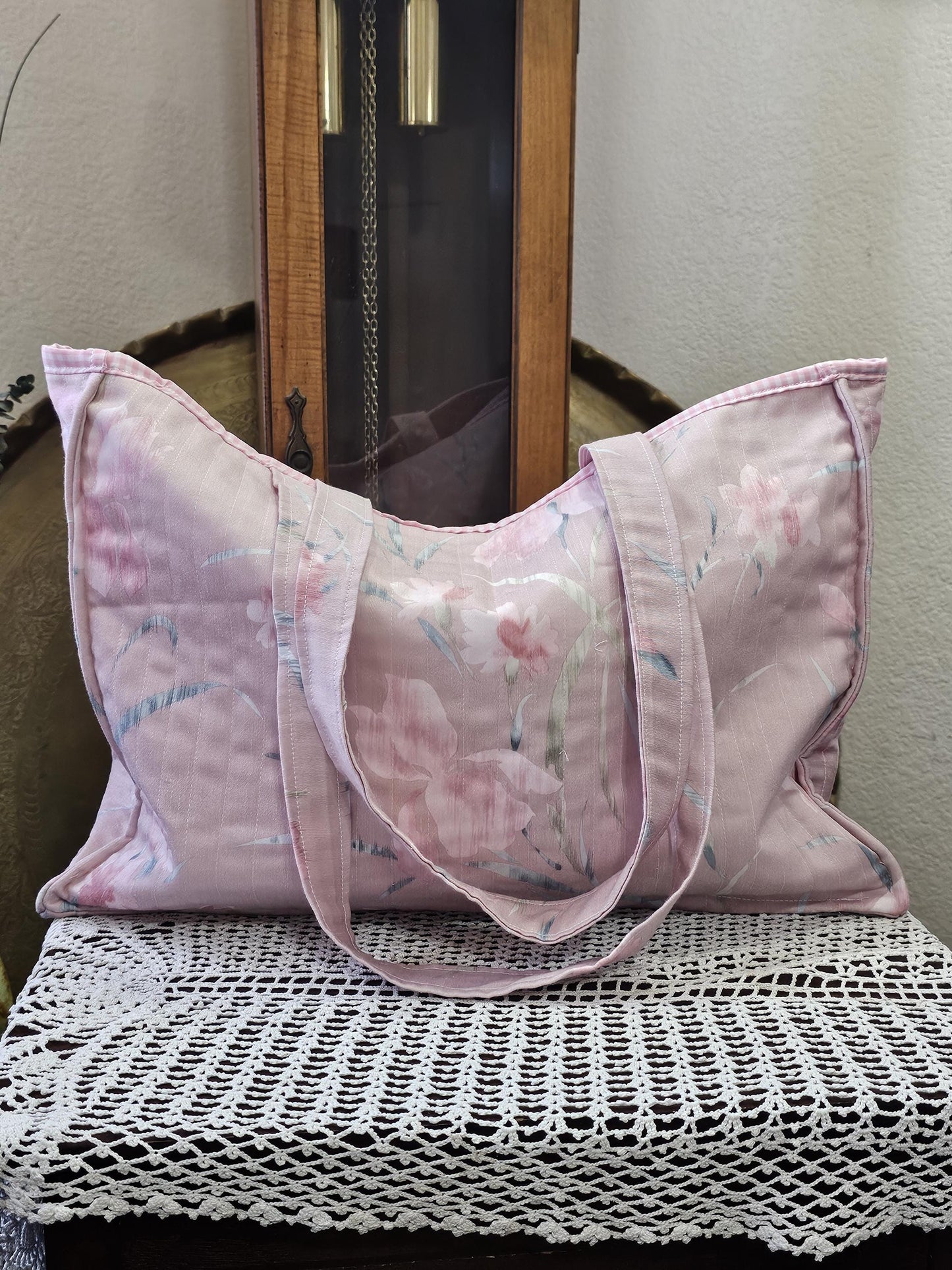 Women'sExtra Large Tote Bag