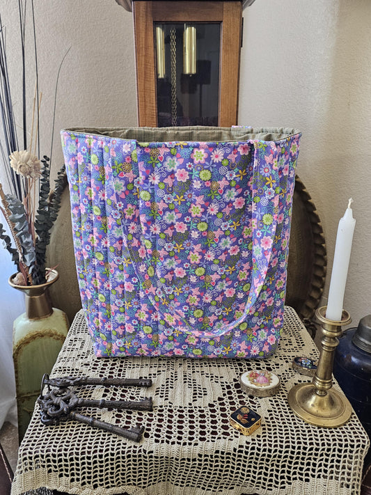 Woman's large tote bag