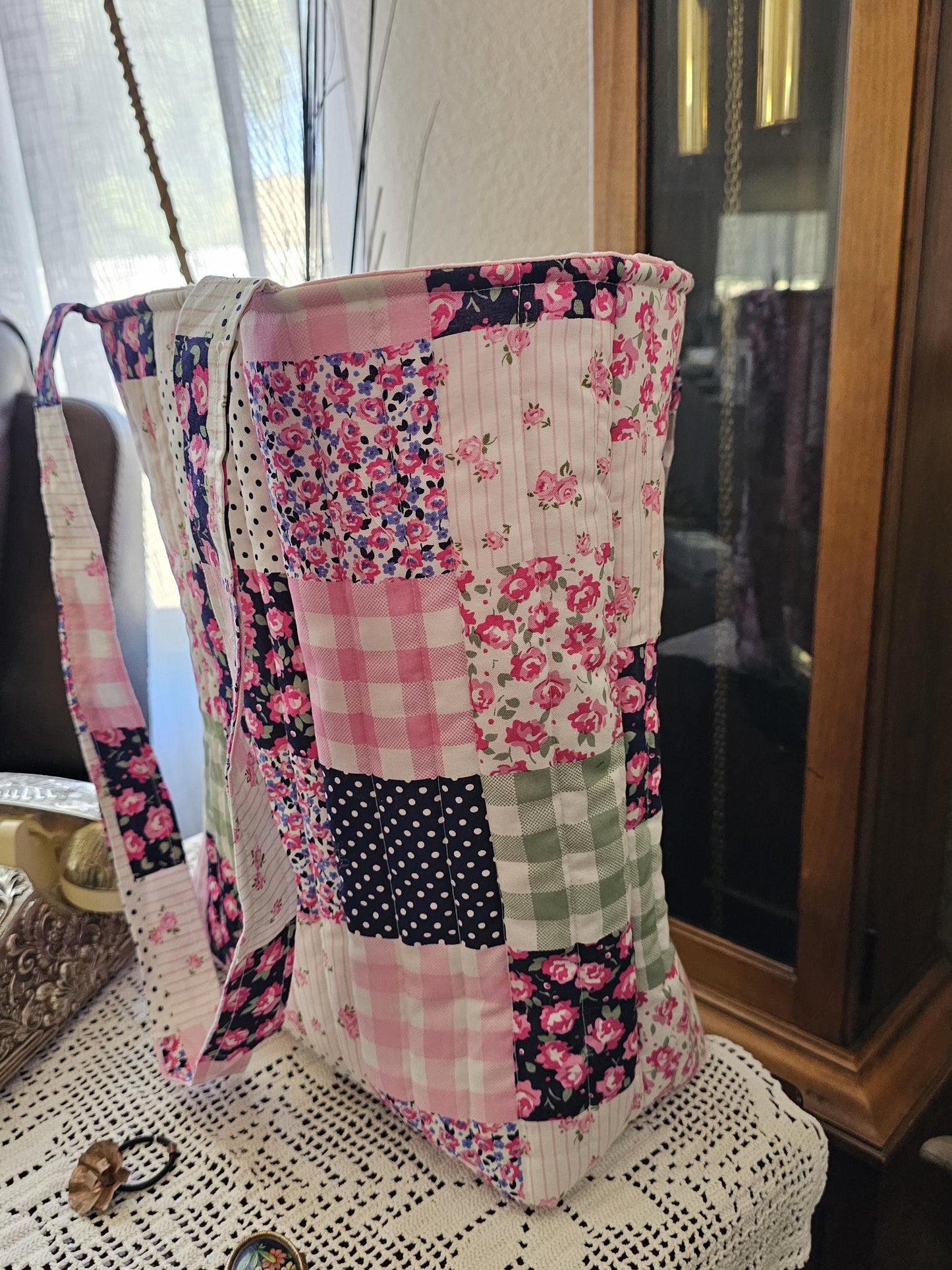 Women's large tote bag