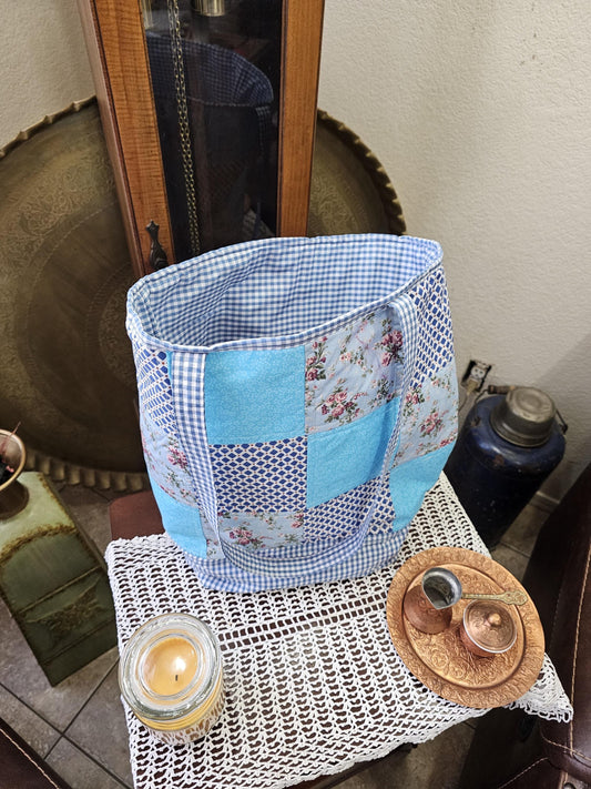 Women's Medium Tote Bag