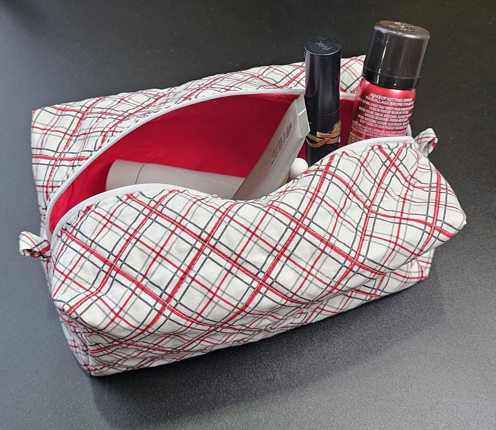 Handmade Cotton Quilted Makeup Bag: Zippered Cosmetic Travel Pouch