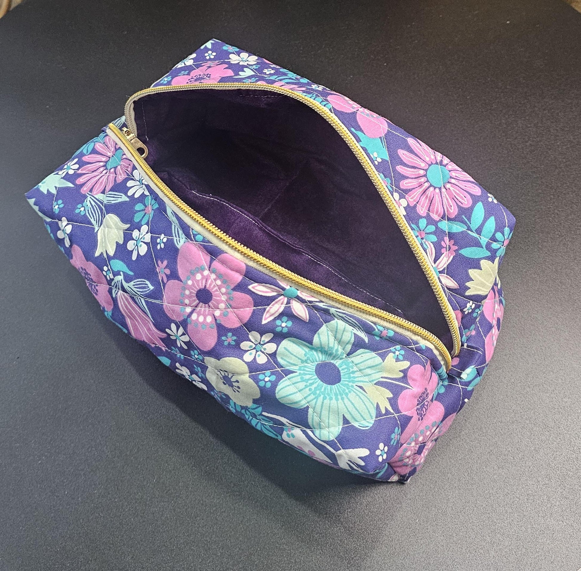 Handmade Quilted Cotton Makeup Bag, Floral Print (11"x6.5"x4")