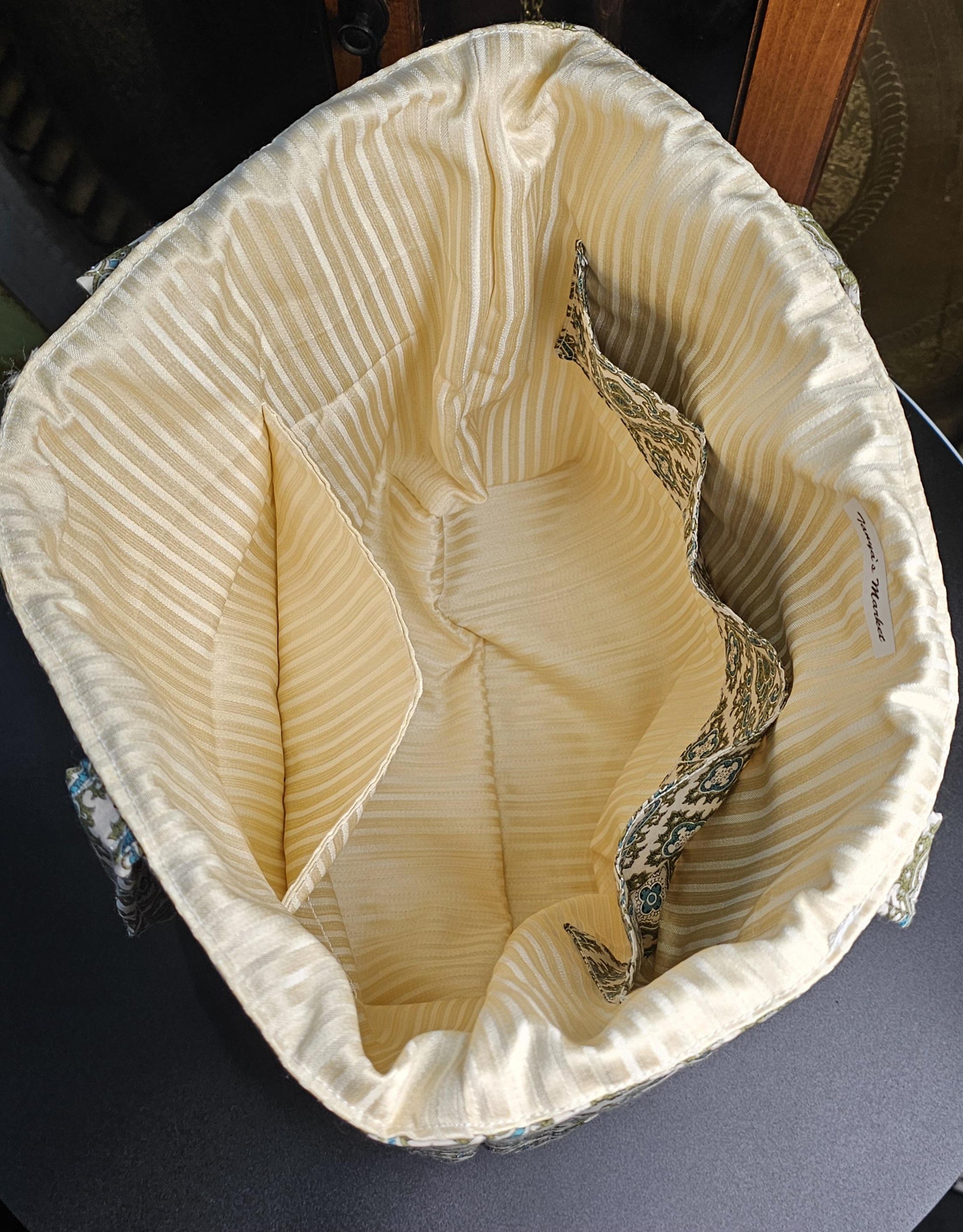 Women's Medium Tote Bag
