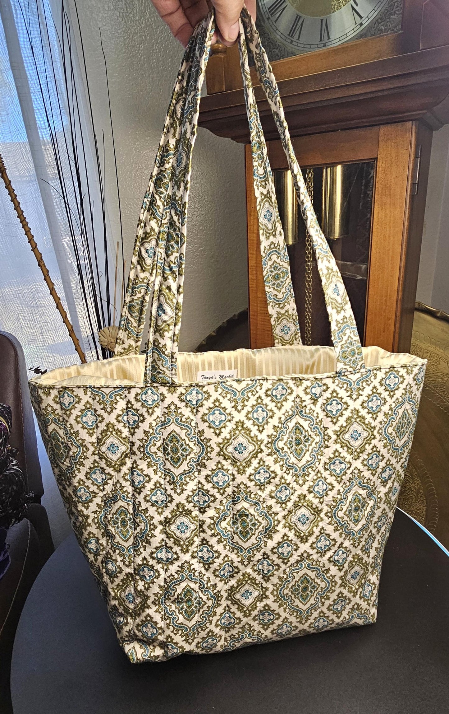 Women's Medium Tote Bag