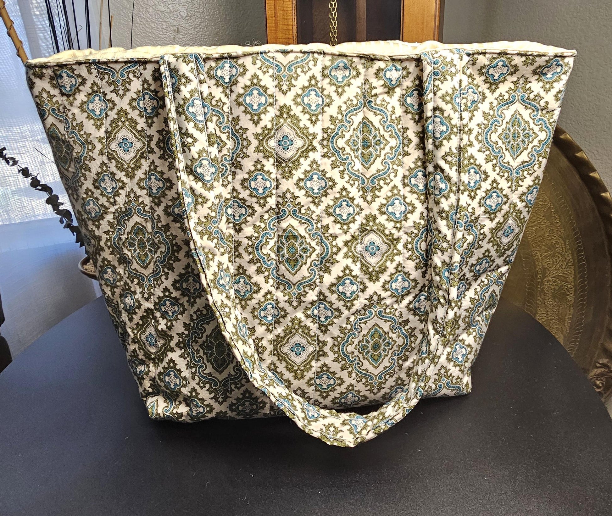 Women's Medium Tote Bag