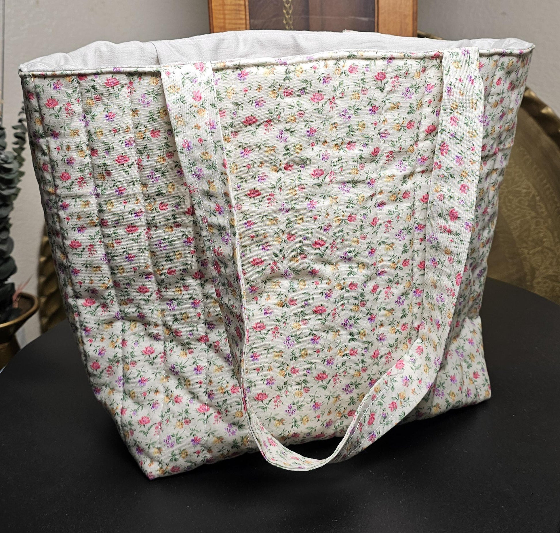 Women's Medium Tote Bag