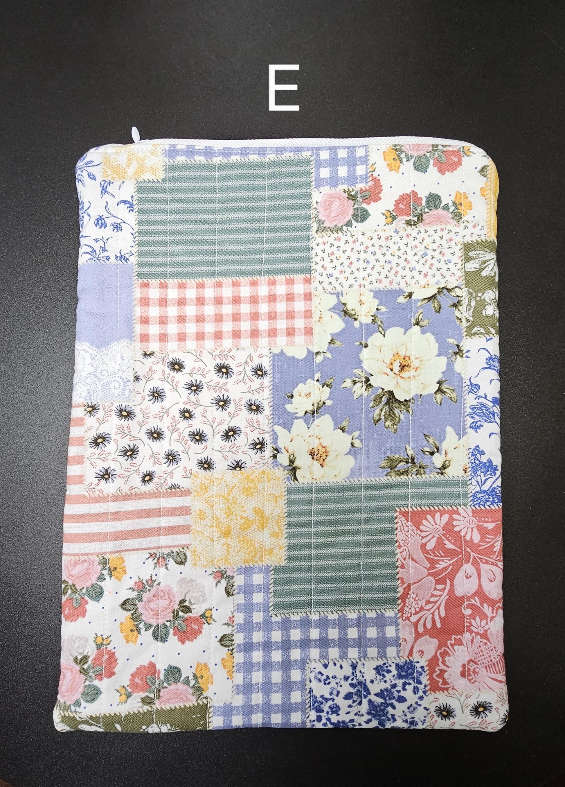 Handmade Cotton Book Sleeve with Zipper (13x8")