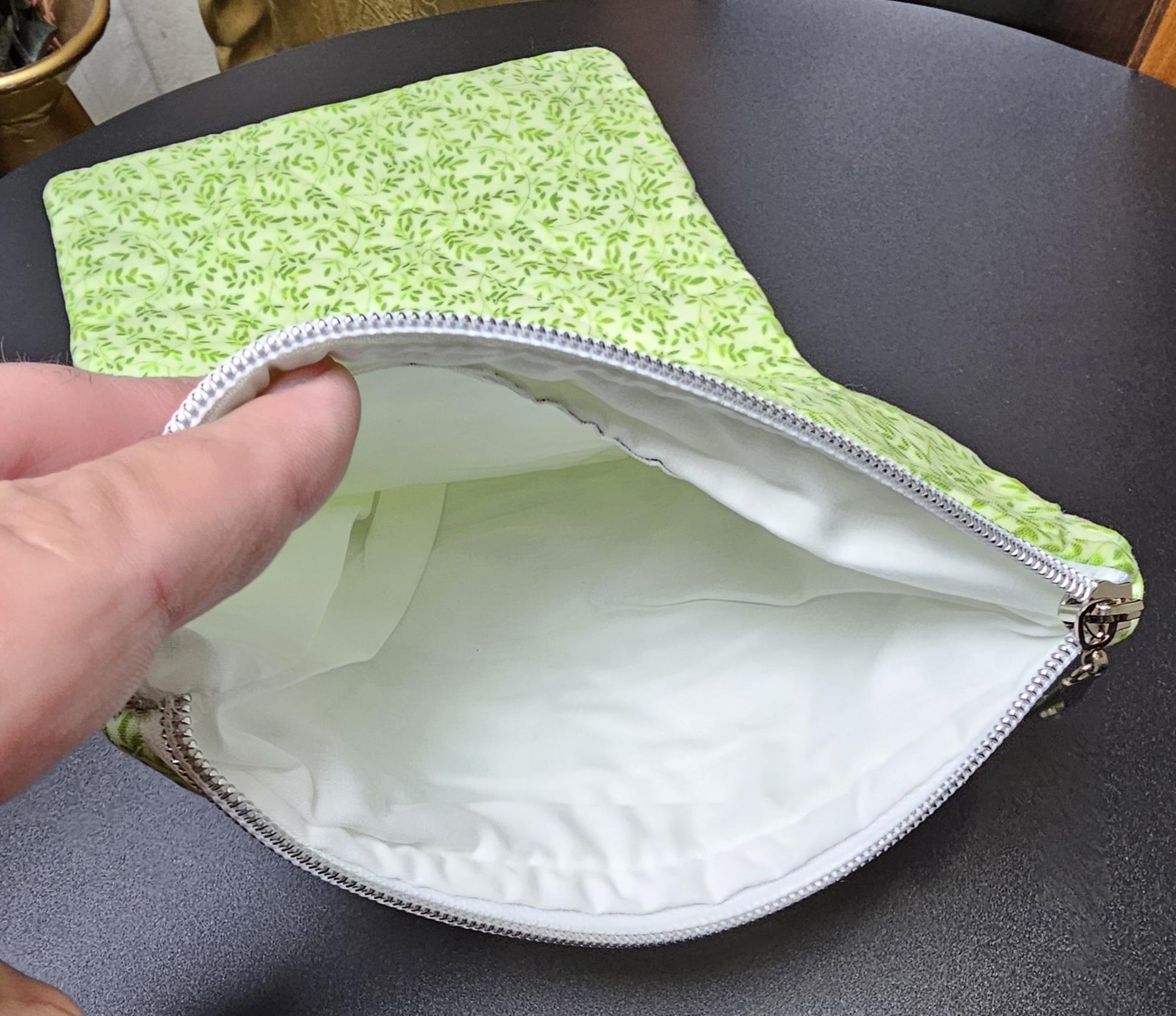 Handmade Cotton Book Sleeve with Zipper (13" x 8")