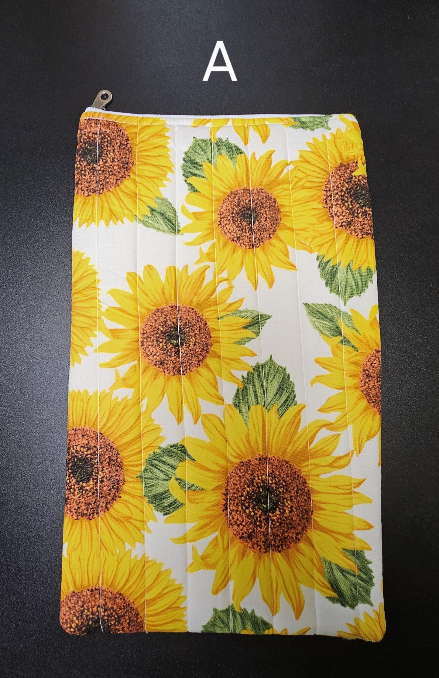 Handmade Cotton Book Sleeve with Zipper (13" x 8")