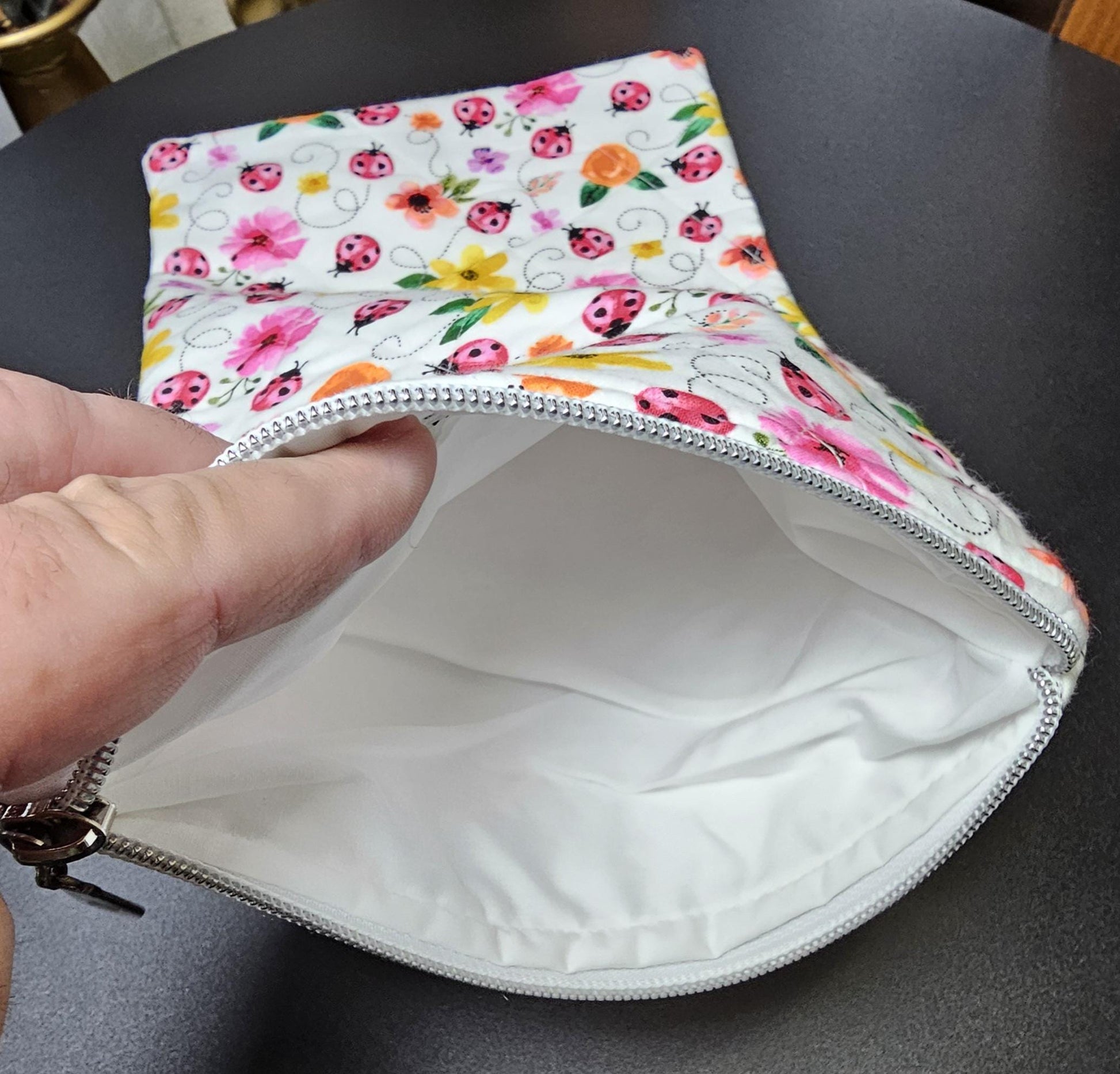 Handmade Cotton Book Sleeve with Zipper (13" x 8")