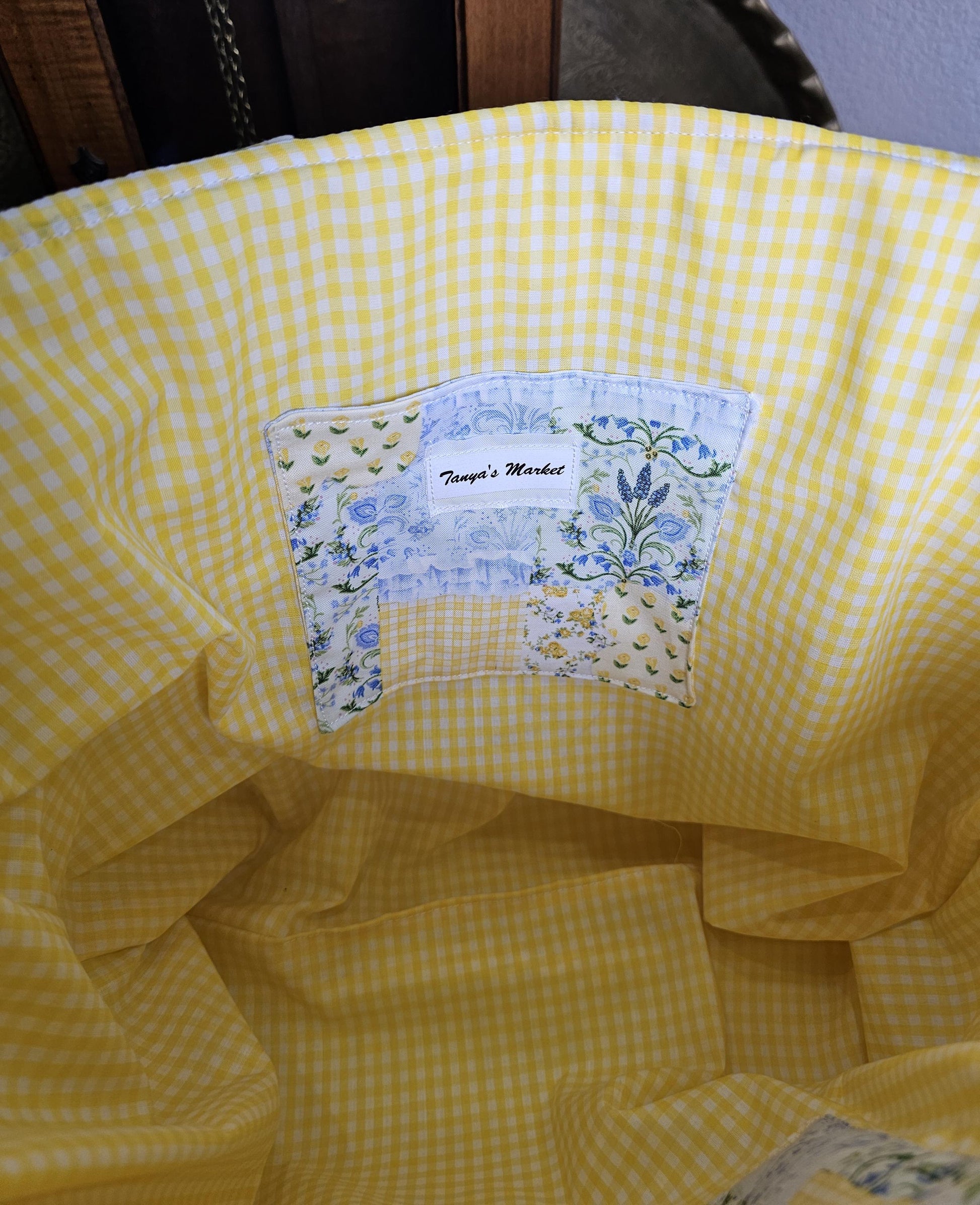 Women's Medium Tote Bag