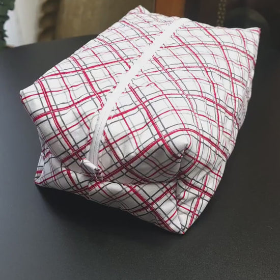 Handmade Cotton Quilted Makeup Bag: Zippered Cosmetic Travel Pouch