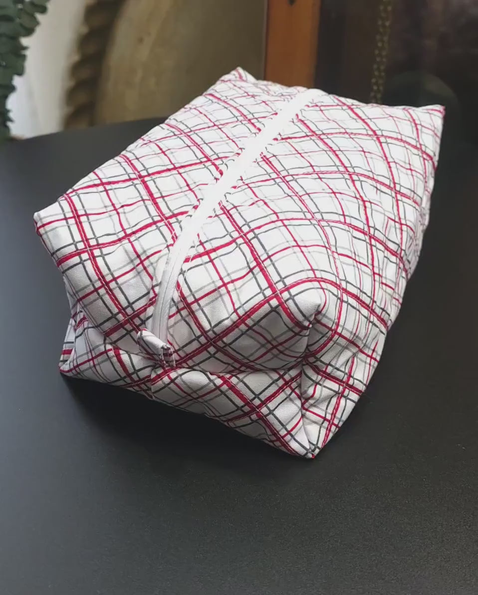 Handmade Cotton Quilted Makeup Bag: Zippered Cosmetic Travel Pouch